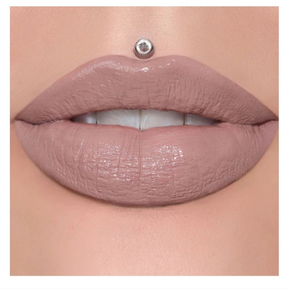 2x Naked in the Dark Supreme Gloss Jeffree Star for $30